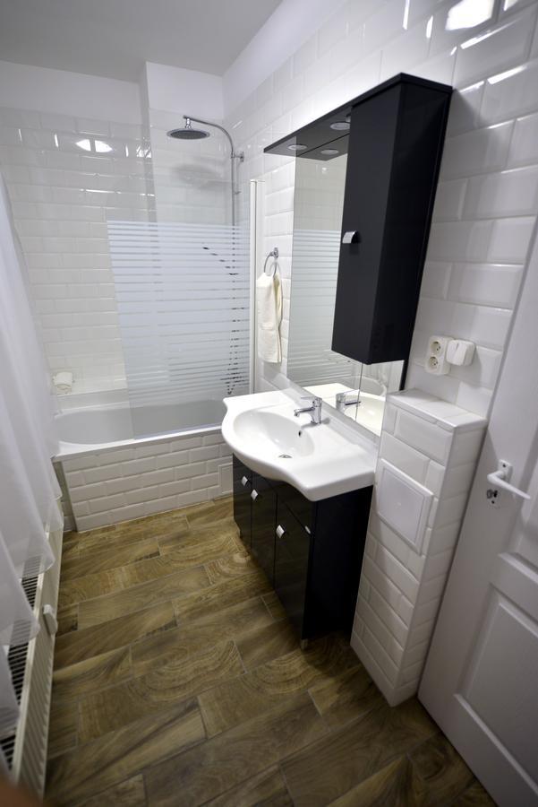 Panorama City Apartman Печ Екстериор снимка