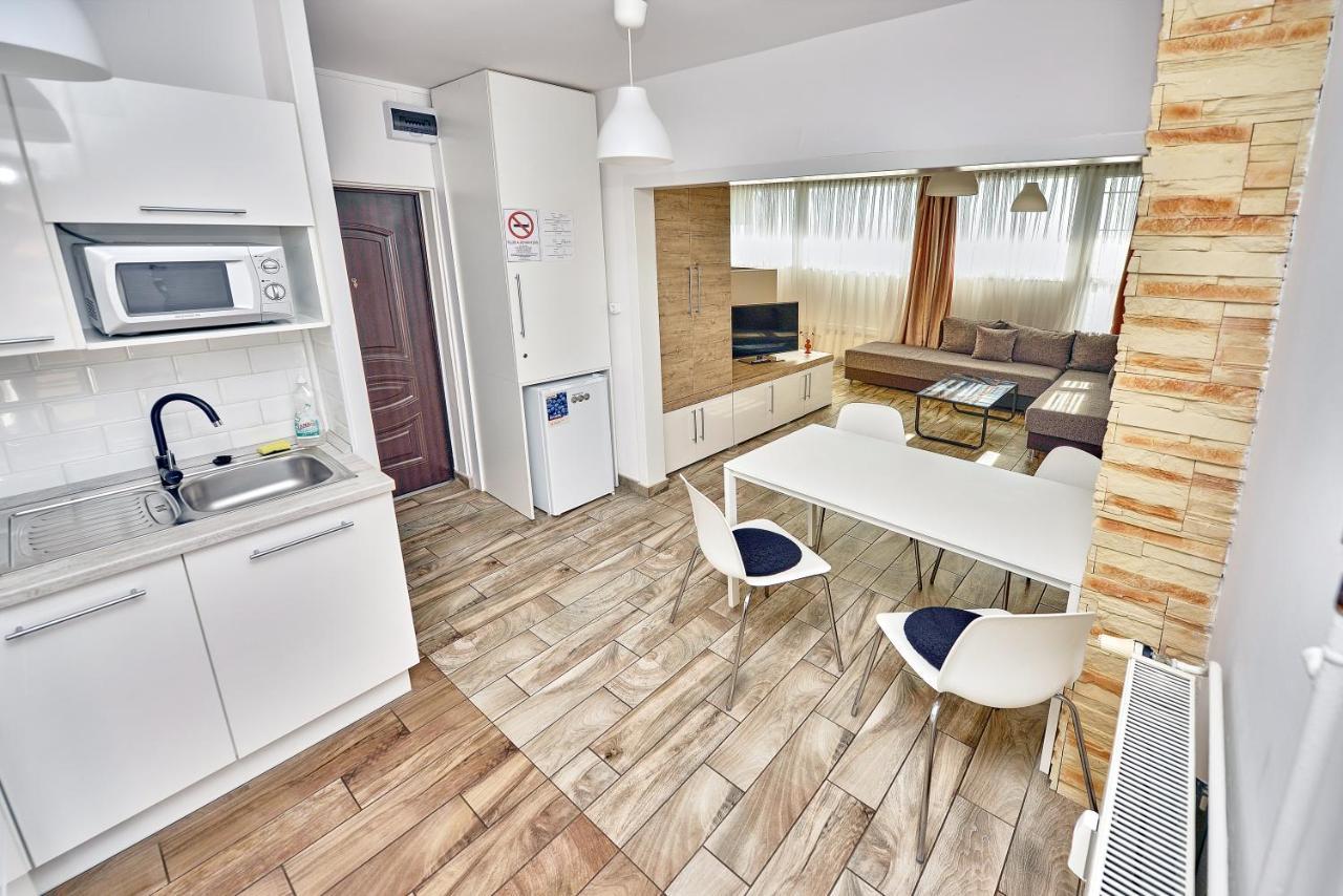 Panorama City Apartman Печ Екстериор снимка